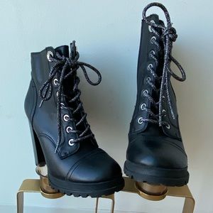 Women boots
